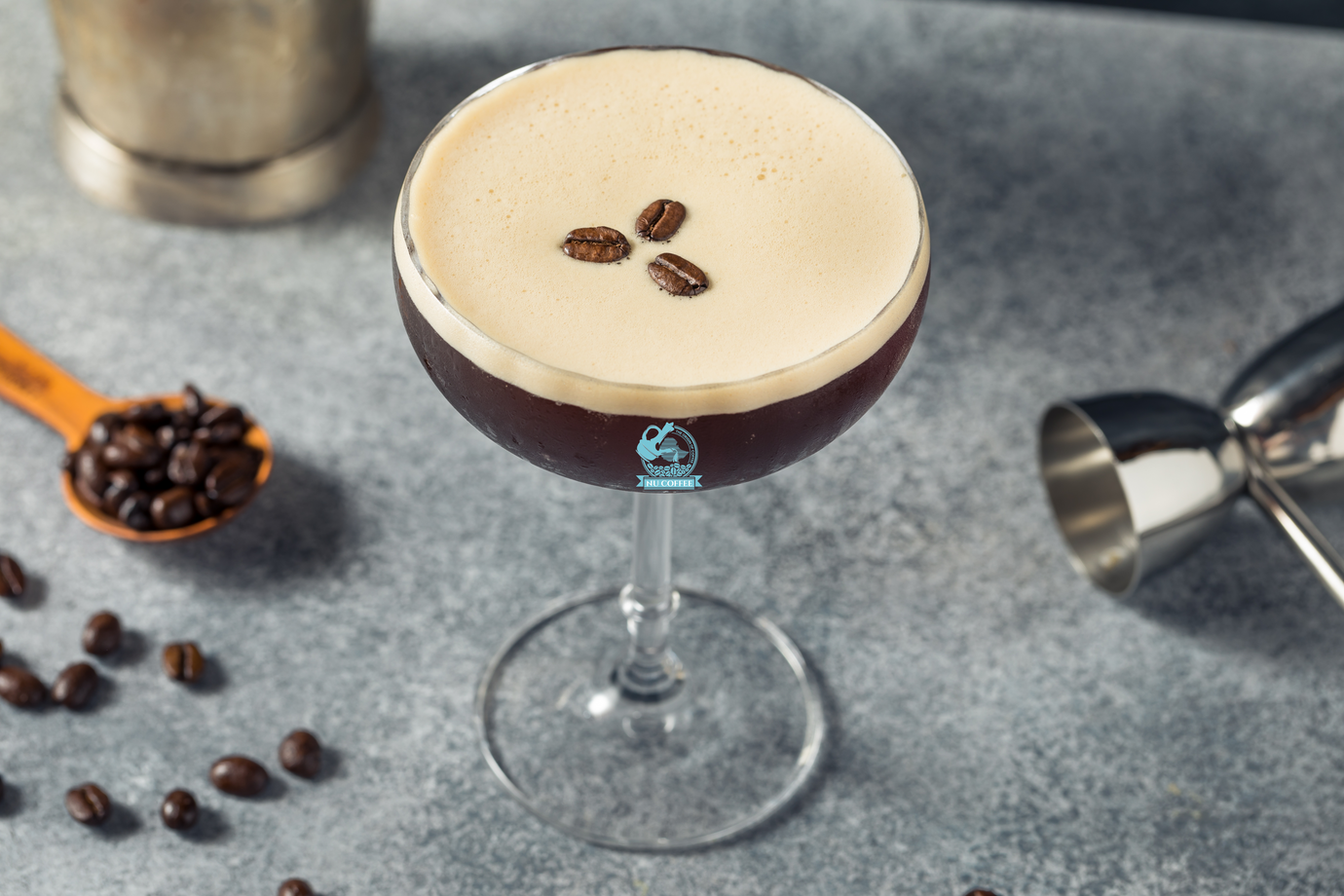 Crafting the Perfect Espresso Martini with Nu Coffee: A Blend of Flavor and Elegance